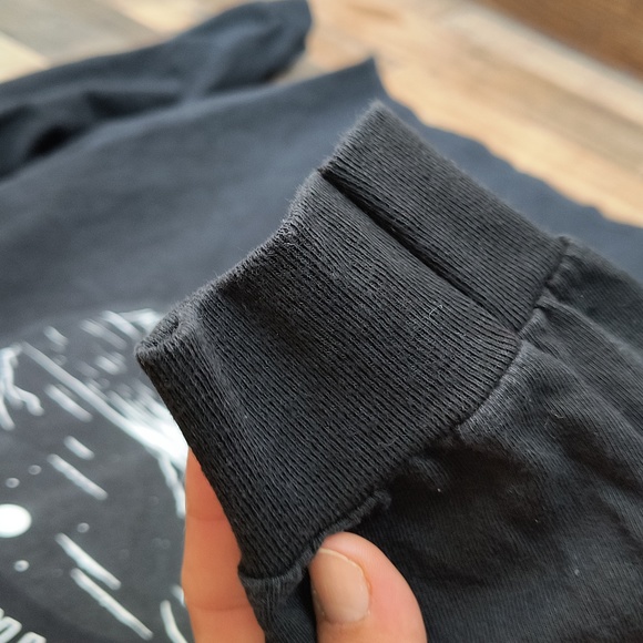 Last Call Chillin Like A Villain Black Long Sleeve Graphic T Shirt Sz Med Men - Picture 5 of 16